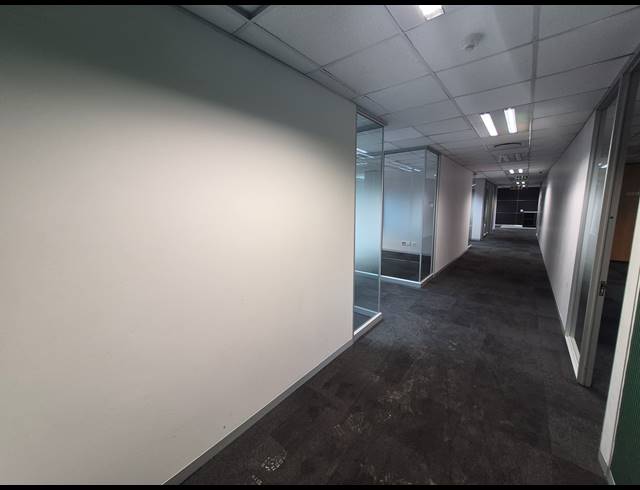 536M² OFFICE TO LET IN WOODMEAD